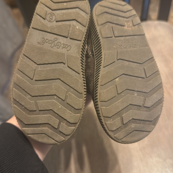 Cat and jack boots size 6 - Picture 3 of 3